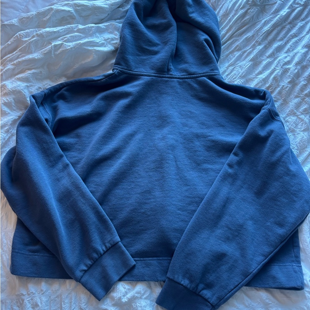 Levi's Navy Blue Zip Hoodie with Red Logo Tag - Picture 3 of 3